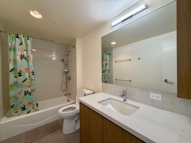 Building Photo - The Central Ala Moana: 1 Bed, 1 Bath Top Floor Unit with 1 Parking