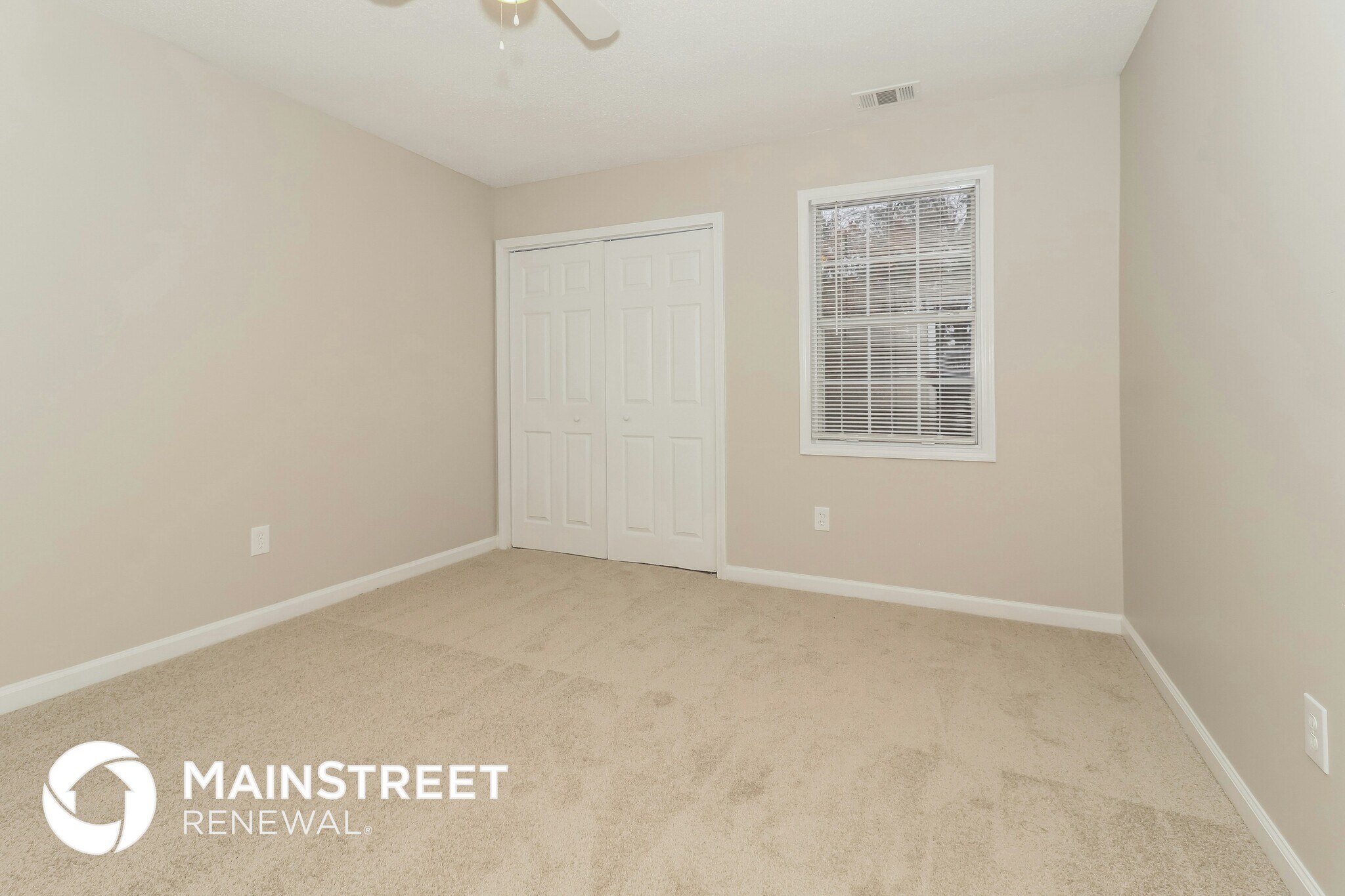Building Photo - 2401 Bethune Cir