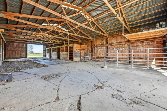 Building Photo - 12192 Leffingwell Rd