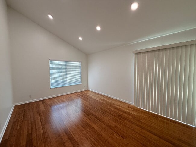 Building Photo - 5929 Mabie Ct