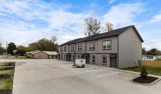 Building Photo - 202 Burch Rd