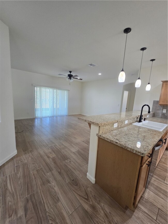 Building Photo - 2459 Davis Ridge Ave