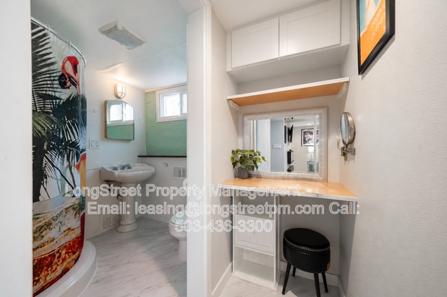 Building Photo - 4115 SE Gladstone St