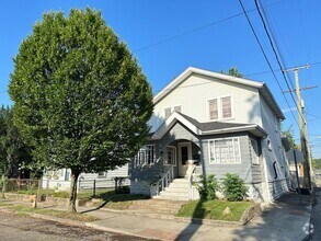 Building Photo - S Washington St 1041-1043 MLR