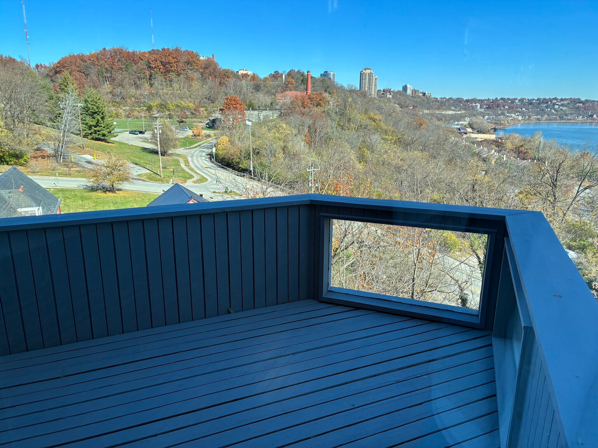 Deck view Northeast - 1040 Hatch St