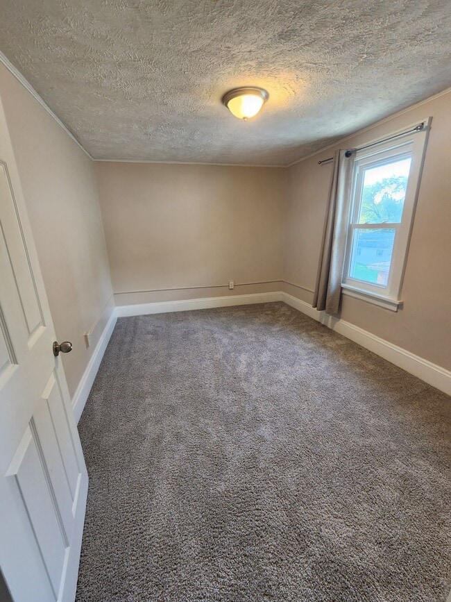 Building Photo - 97 E Emerling Ave