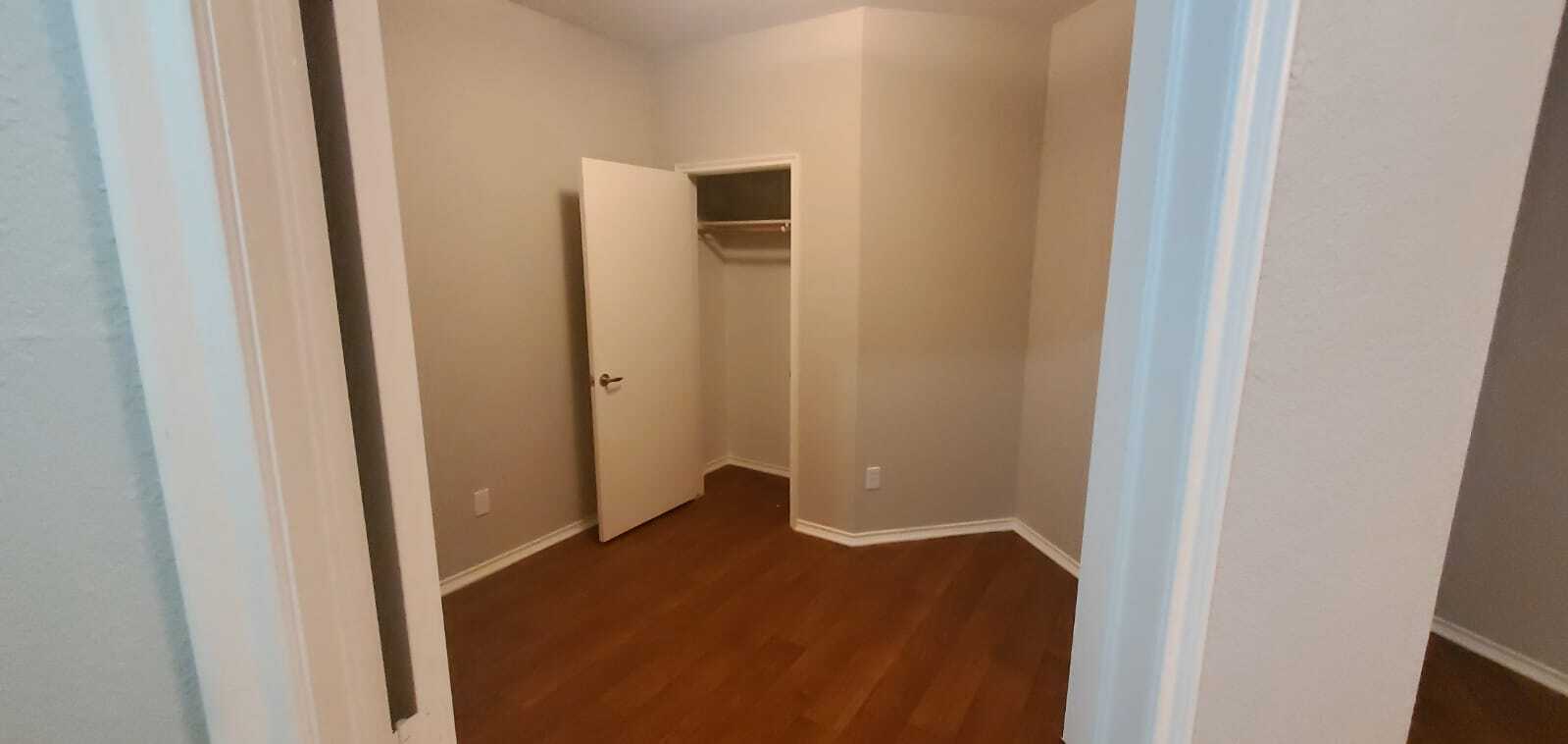 Building Photo - 2241 Stonebrook Ln