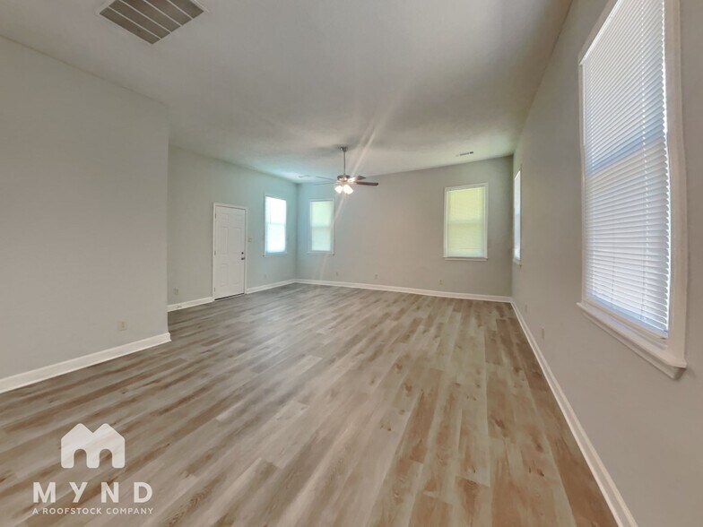 Building Photo - 1057 Fleece Pl