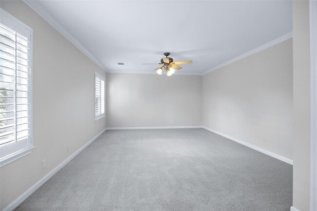 Building Photo - 4033 Canyon Glen Cir