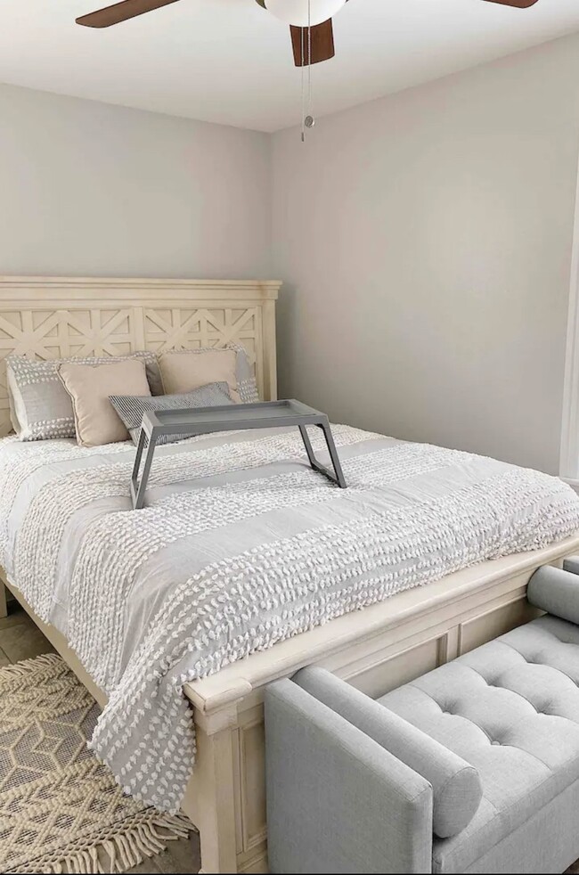 Building Photo - 4312 Avenue O 1/2