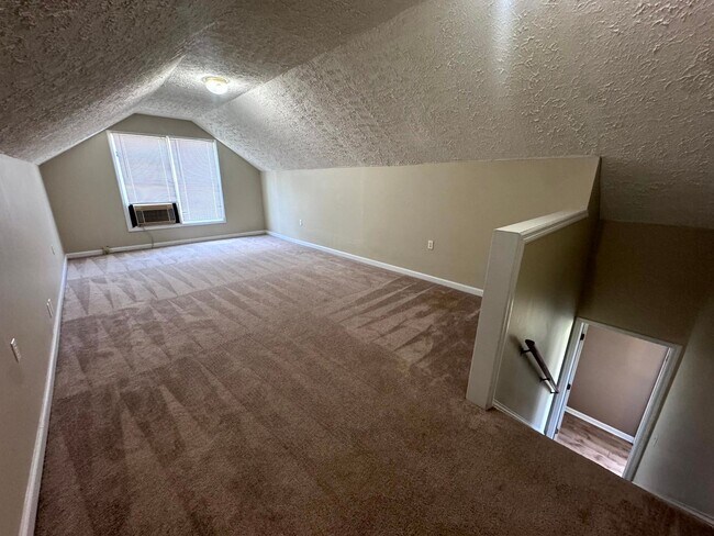Building Photo - 109 Belle Boyd Dr