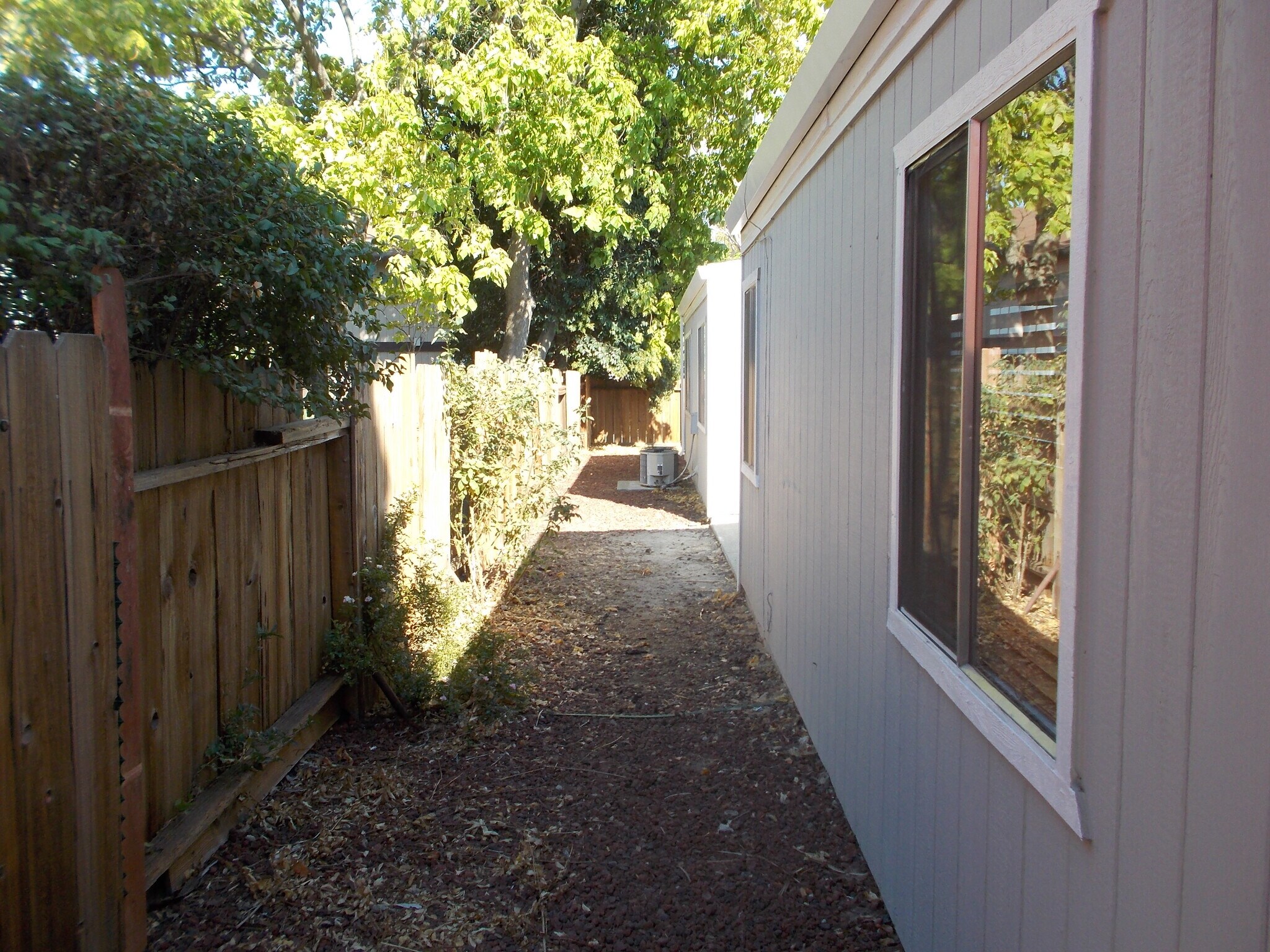Building Photo - 2134 Union Ave