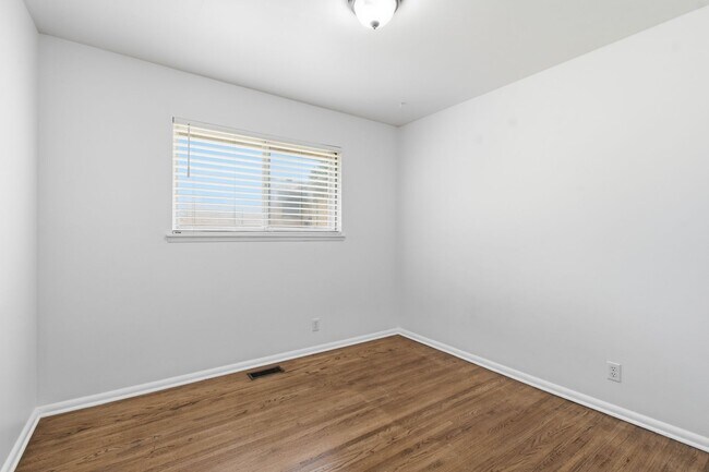 Building Photo - 7610 E 21st Pl