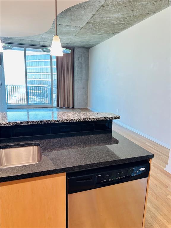 Building Photo - 400 W Peachtree St NW