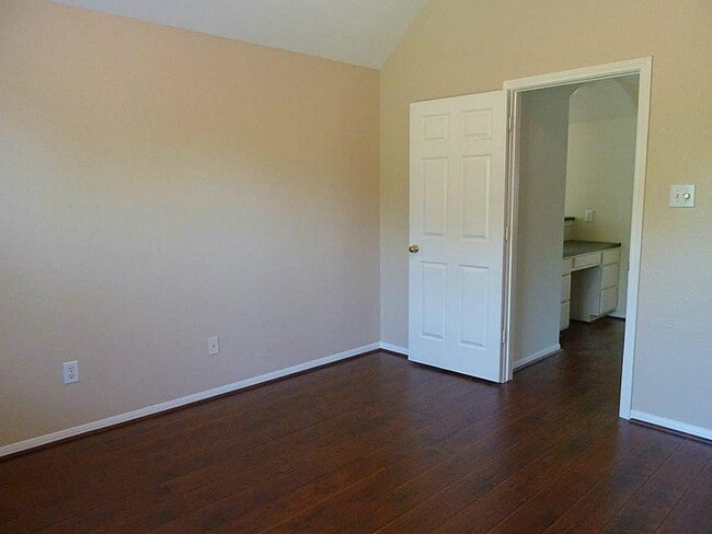 Building Photo - 22554 Bristolwood Ct