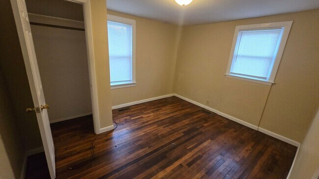 Building Photo - 3 Bedroom, 2 bathroom House! ($300 OFF MOVE IN RENT)