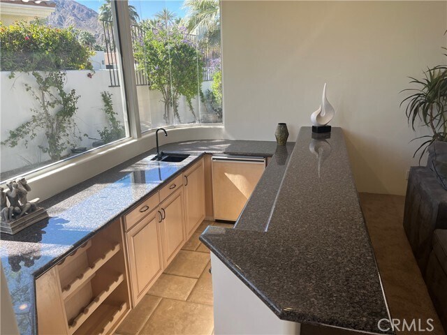 Building Photo - 45540 Cielito Dr