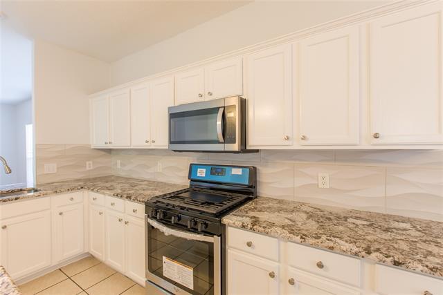 Building Photo - 3820 Gardenia Ln