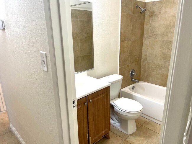 Building Photo - 3351 Brussels St