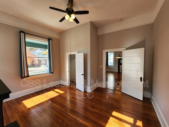 Building Photo - 2908 10th Ave