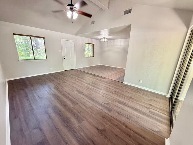 Building Photo - 18135 Serenity Way