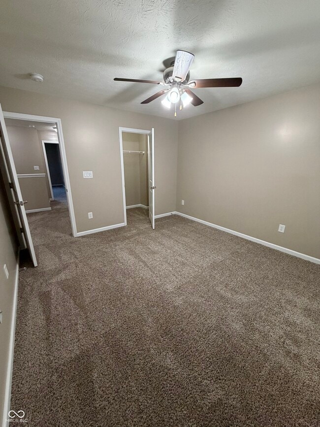 Building Photo - 9660 Angelica Dr