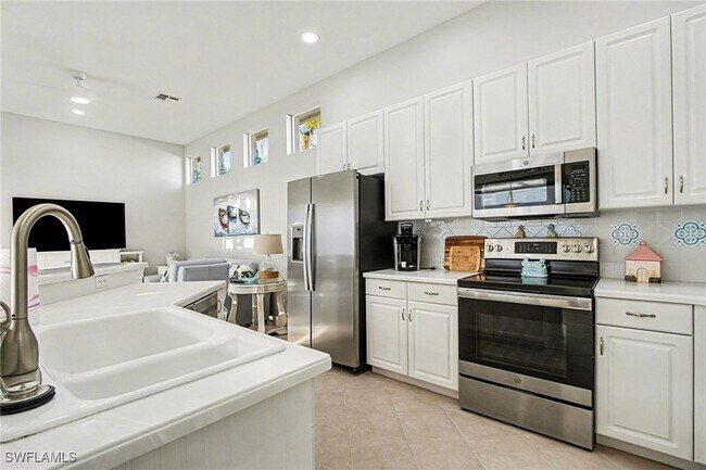 Building Photo - 3421 Marbella Ct