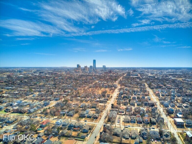 Building Photo - 808 NW 23rd St