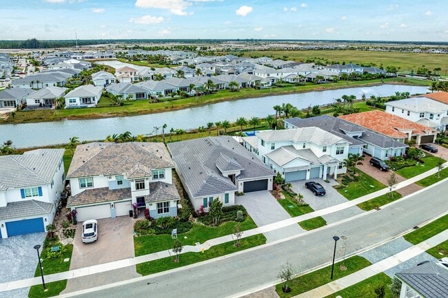 Building Photo - 12272 Waterstone Cir