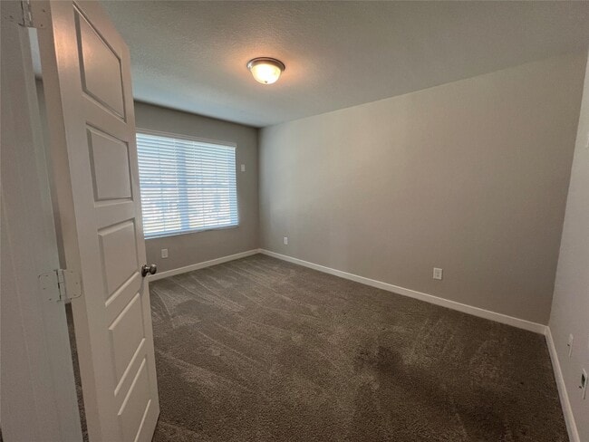 Building Photo - 2611 Colorado Crk Dr