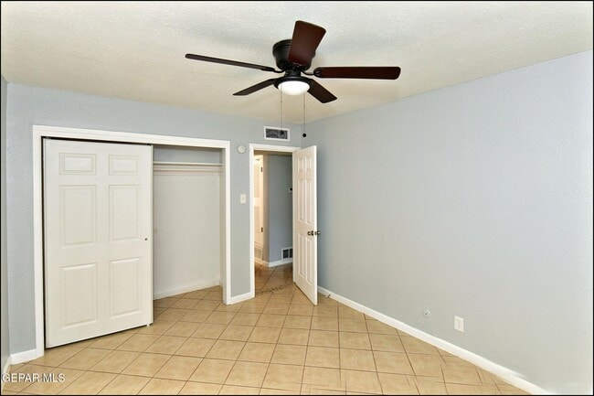 Building Photo - 4217 Canterbury Dr