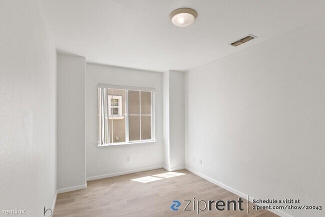 Building Photo - 5 br, 3 bath House - 351 Clarence Bromell ...