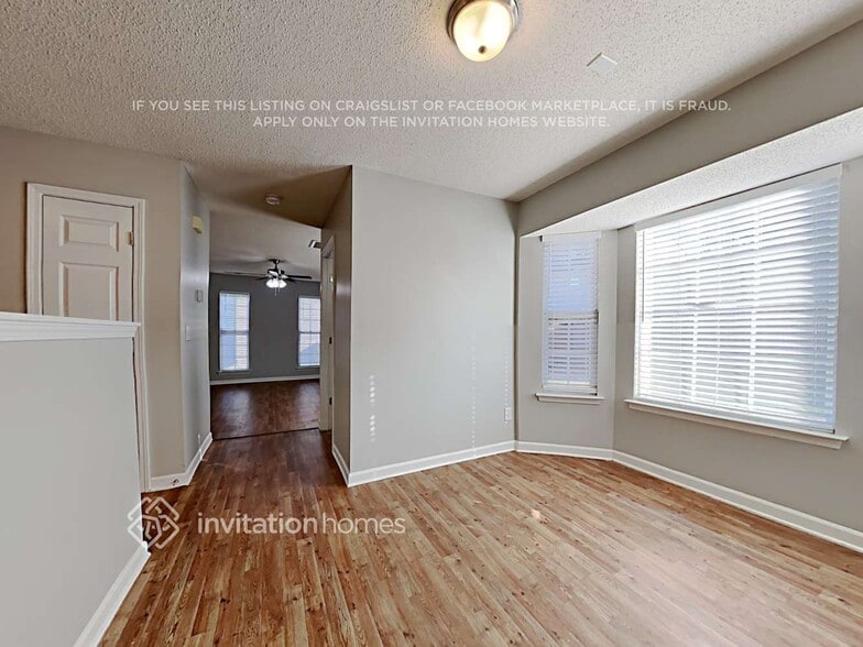 Building Photo - 15250 Leslie Brooke Rd