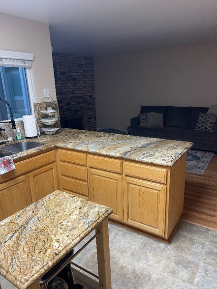 Building Photo - 1204 Woodflower Way