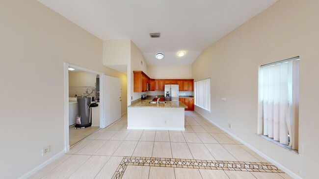 Building Photo - Spacious 2B/2B Villa w/ Converted Garage &...