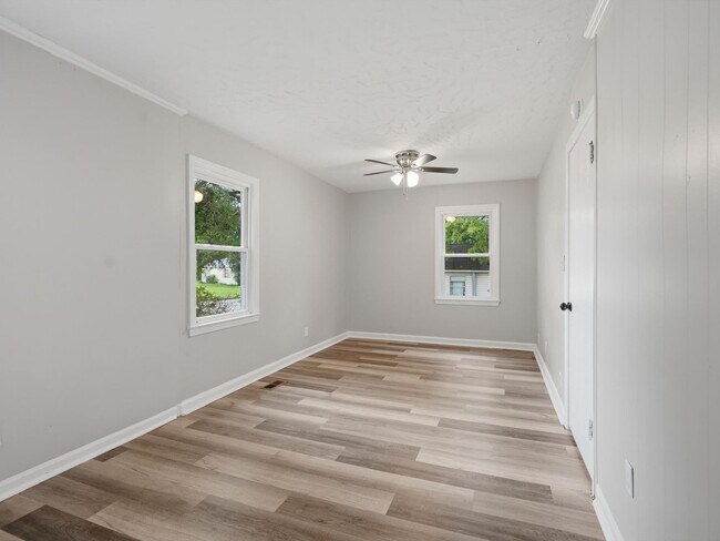 Building Photo - Quaint 3 bed 1 bath home in charming Decatur!