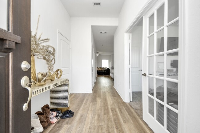 Building Photo - 9447 Klein Ln