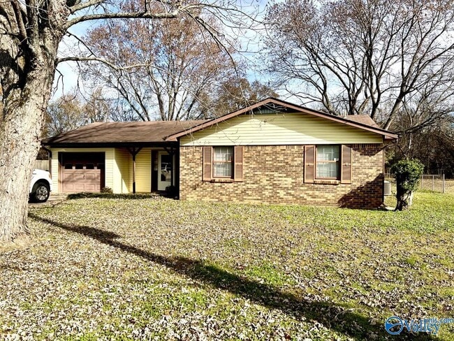 Primary Photo - 3808 Timbercrest Dr NW