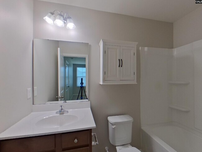 Building Photo - 415 Merus Dr