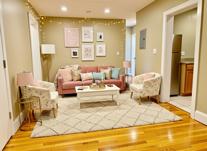 Building Photo - 74 Egmont St