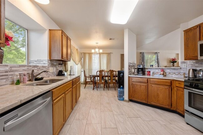 Building Photo - 4601 Castleman Dr
