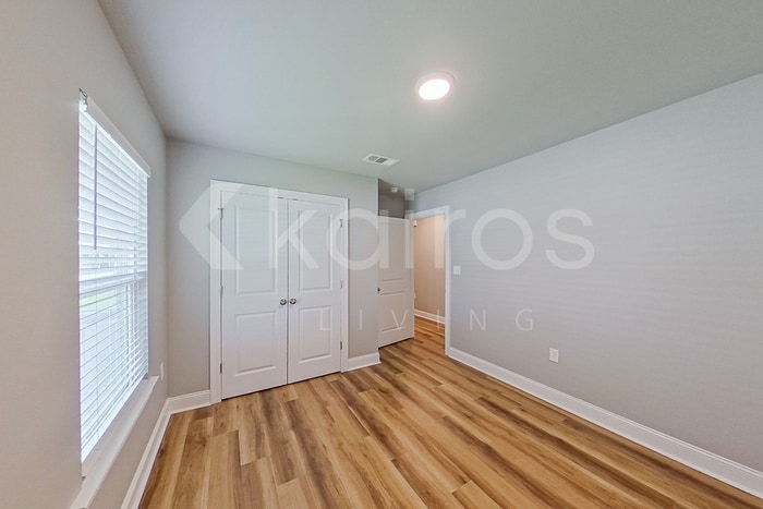 Building Photo - 13724 Willowmore Dr