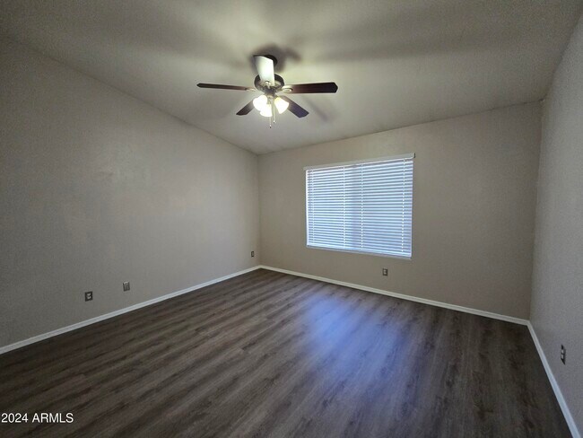 Building Photo - 27 N Pueblo St