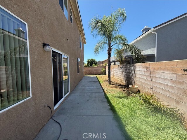 Building Photo - 6569 Gladiola St