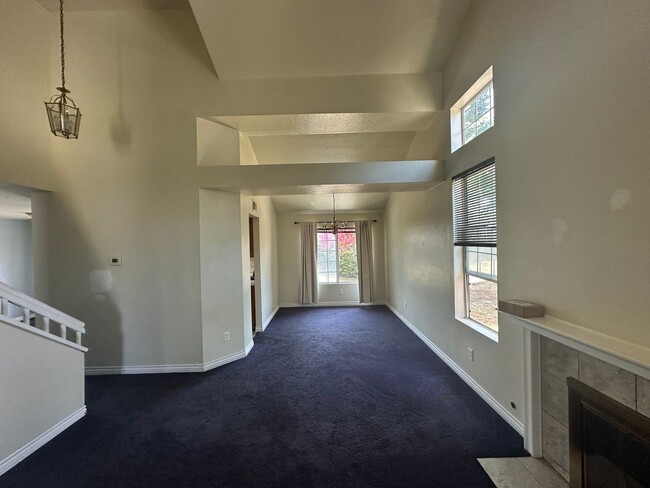 Building Photo - 7049 Arlington Pl
