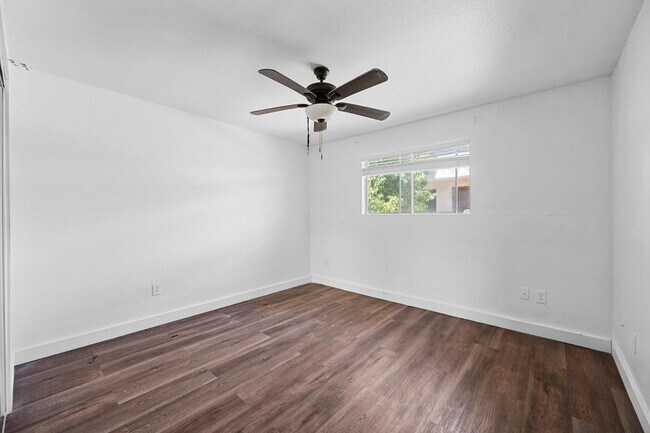 Building Photo - 18202 N Cave Creek Rd