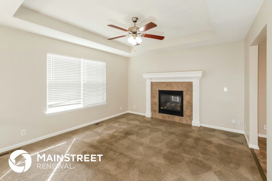 Building Photo - 1410 NW High View Dr