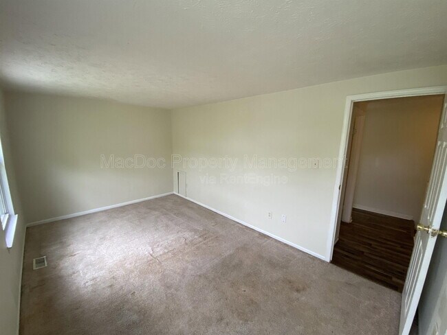 Building Photo - 4749 Hedrick Ln