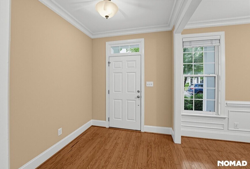 Building Photo - 1042 Philpott Dr
