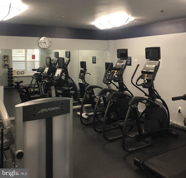 Building Photo - 1201 East-West Hwy